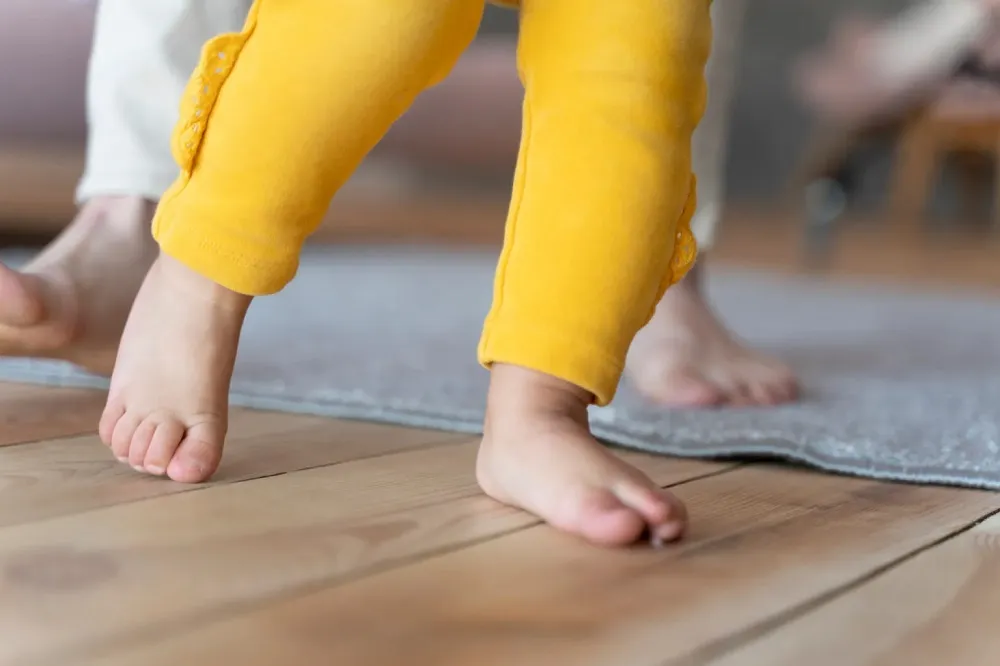 Iselin's disease, child foot pain, podiatrist, active children, midfoot pain, sports injuries, diagnosis, treatment, physical therapy, pain relief