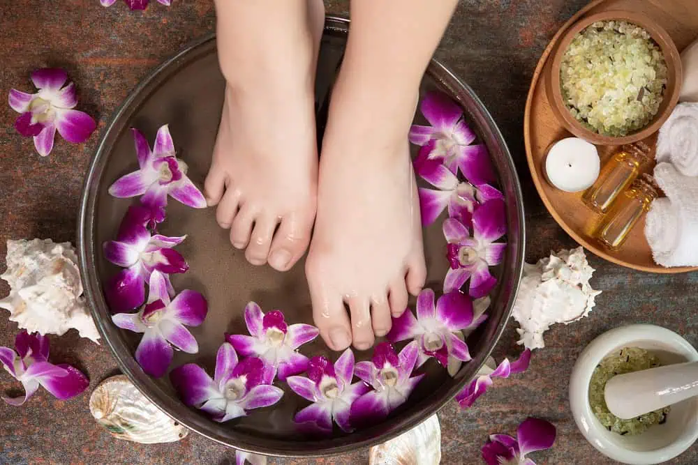 hydrogen peroxide foot soak for fungus